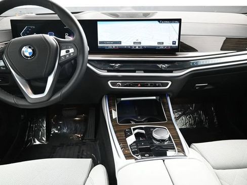 Used 2026 BMW X5 sDrive40i w/ Climate Comfort Package RWD image 14