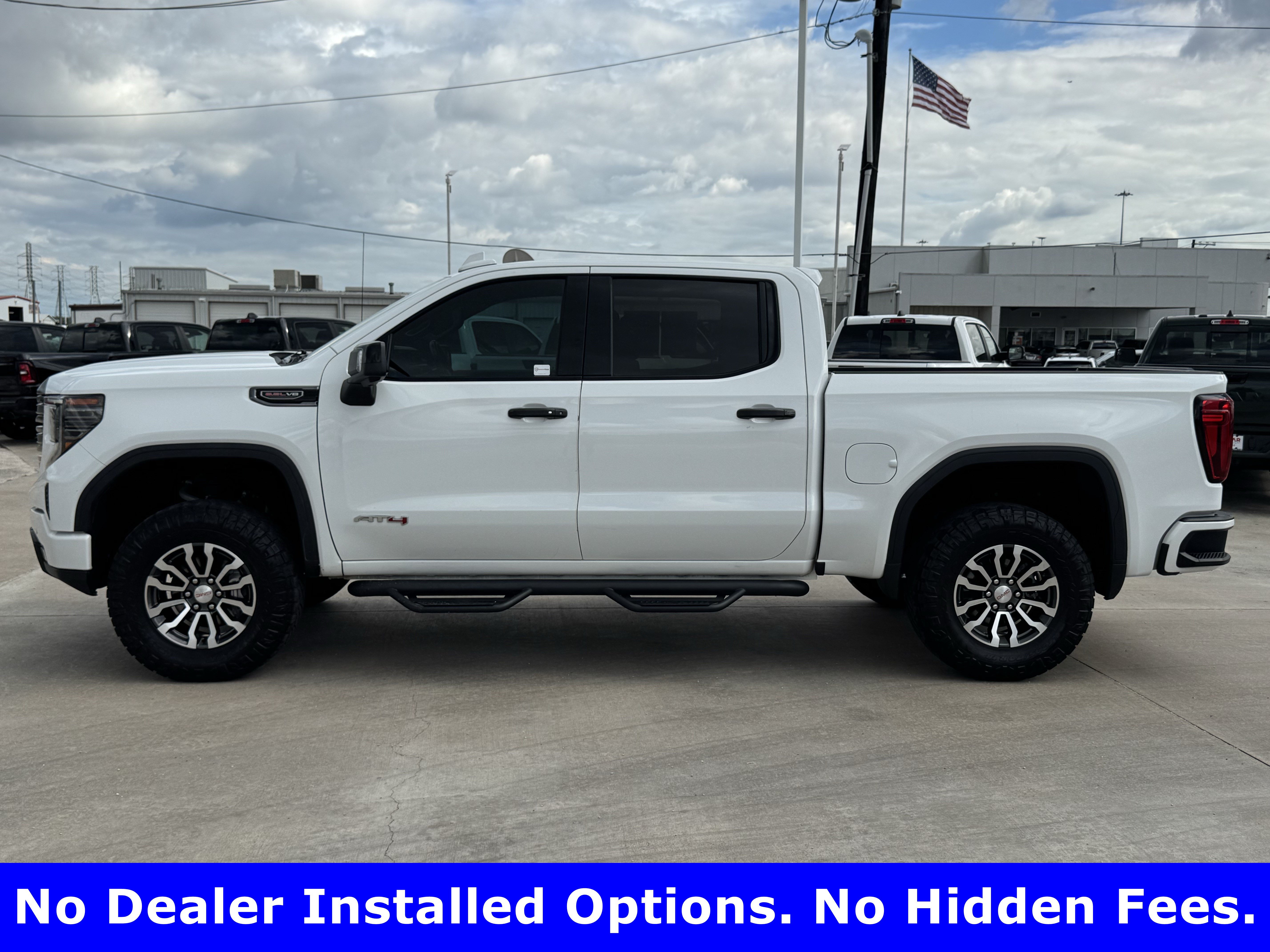 Used 2023 GMC Sierra 1500 AT4 AWD/4WD image 3