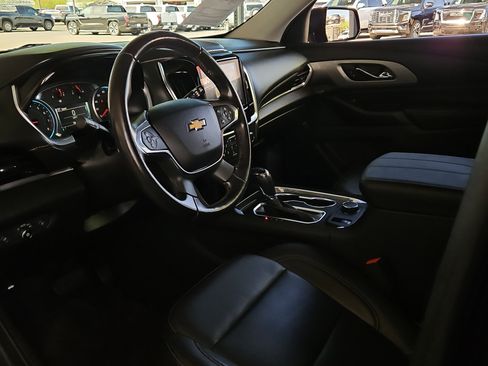 Used 2019 Chevrolet Traverse RS w/ LPO, Cargo Package image 8