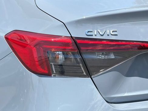 Certified 2022 Honda Civic Sport image 33