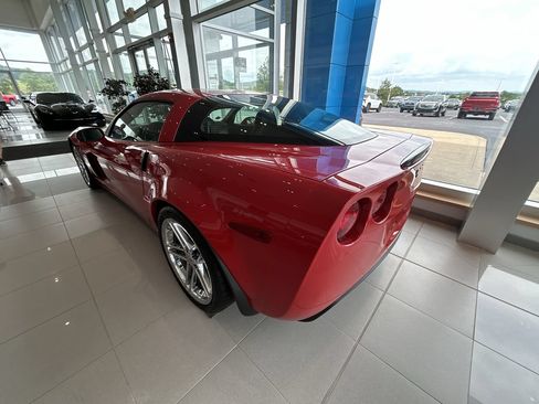 Used 2007 Chevrolet Corvette Z06 w/ Preferred Equipment Group RWD image 3