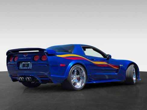 Used 2002 Chevrolet Corvette Z06 w/ Memory Pkg RWD image 5