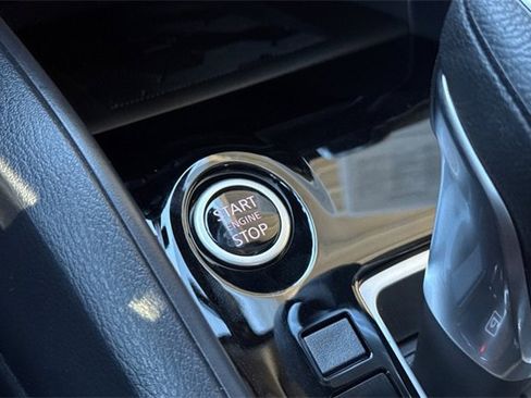 Used 2025 Nissan Versa SR w/ Trunk Package image 24