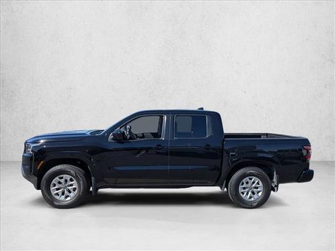 Used 2024 Nissan Frontier SV w/ Technology Package image 8