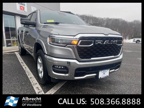 Used 2025 RAM 1500 Big Horn AWD/4WD image 7