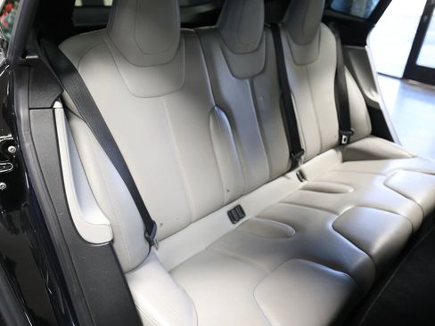 Used 2015 Tesla Model S 85D image 36