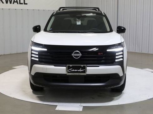 New 2026 Nissan Kicks SR w/ Interior Electronics Package AWD/4WD image 3