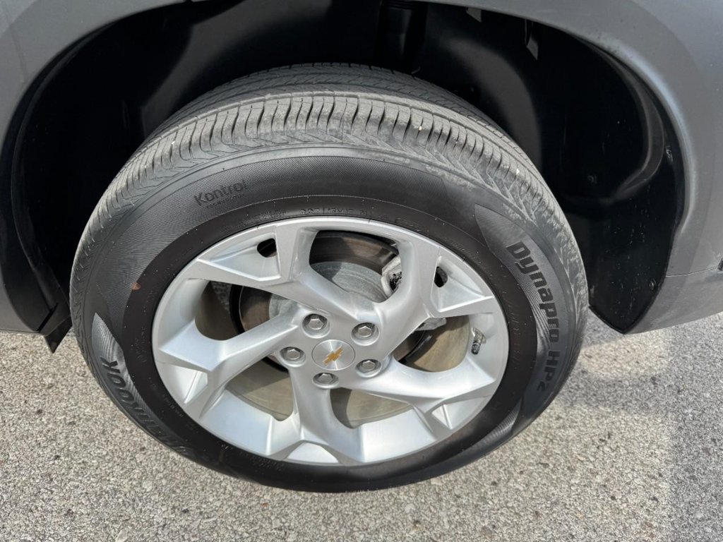 Used 2025 Chevrolet Trax LS w/ LS Convenience Package FWD image 7