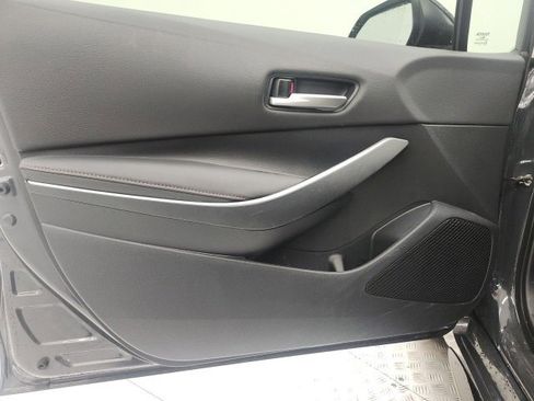 Used 2023 Toyota Corolla SE image 12