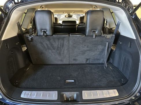 Used 2019 INFINITI QX60 Luxe w/ Essential Package image 27