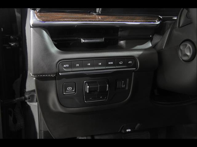 Used 2023 Cadillac Escalade Premium Luxury Platinum w/ Heavy-Duty Trailer Package AWD/4WD image 6