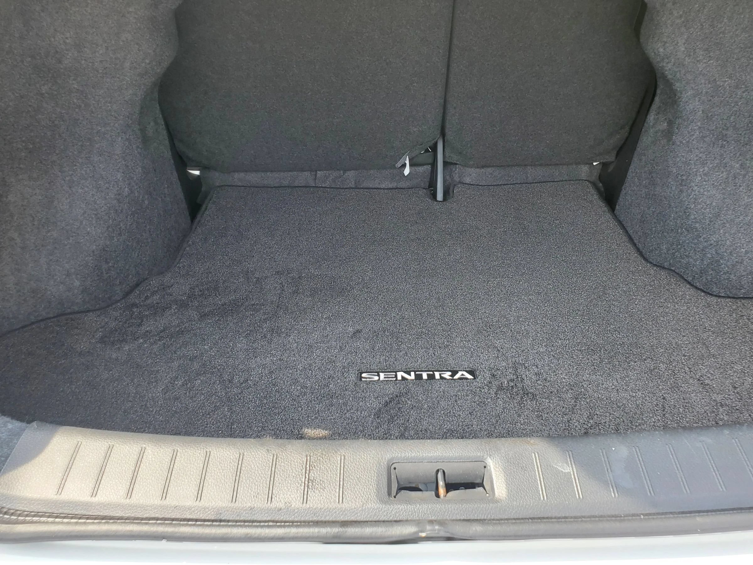 Used 2017 Nissan Sentra S FWD image 45