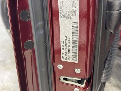 Certified 2021 Jeep Wrangler Willys image 30