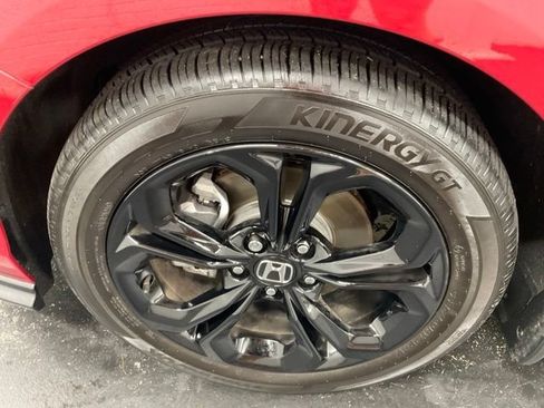 Certified 2025 Honda Accord SE image 9