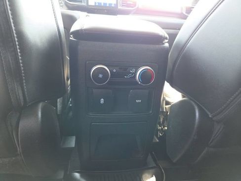 Used 2022 Ford Explorer XLT w/ Equipment Group 202A AWD/4WD image 27