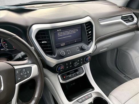 Used 2021 GMC Acadia SLT w/ Technology Package image 8