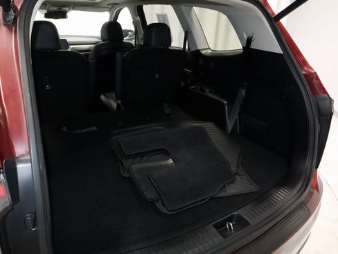 Used 2023 Kia Telluride EX w/ EX Captain's Chair Package FWD image 15