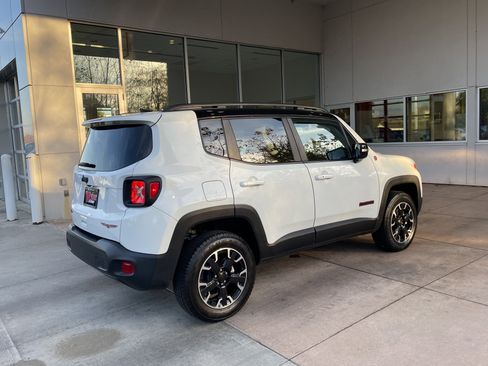 Used 2023 Jeep Renegade Trailhawk image 22