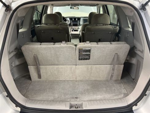 Used 2013 Toyota Highlander Plus image 29