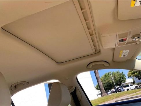 Used 2017 Volkswagen Jetta SE FWD image 22