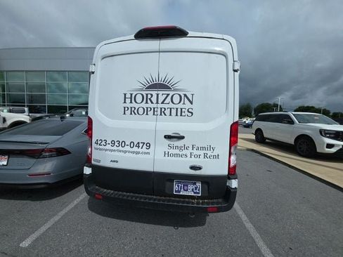 Used 2022 Ford Transit 250 Medium Roof AWD image 7