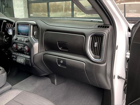 Used 2019 Chevrolet Silverado 1500 LT w/ All-Star Edition AWD/4WD image 21
