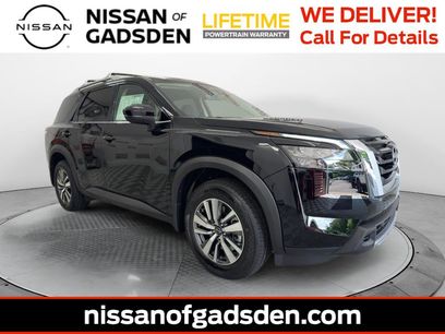 New 2025 Nissan Pathfinder SL w/ Cargo Package