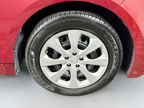 Used 2024 Toyota Corolla LE image 31