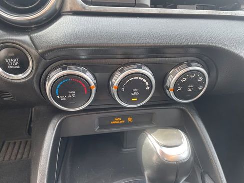 Used 2017 FIAT 124 Spider Classica RWD image 28
