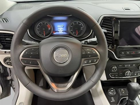 Used 2021 Jeep Cherokee Limited AWD/4WD image 6
