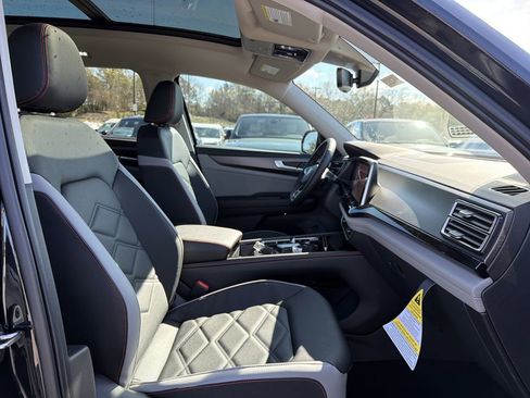 New 2026 Volkswagen Atlas Peak Edition AWD/4WD image 21