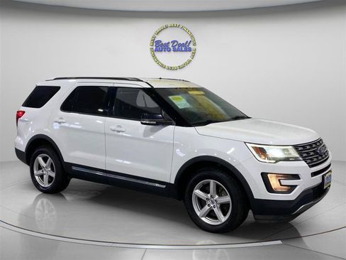 Used 2016 Ford Explorer XLT AWD/4WD image 8
