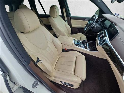 Used 2019 BMW X5 xDrive40i w/ Premium Package image 21