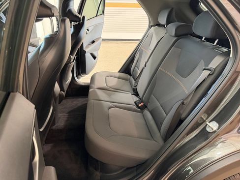 Used 2026 Kia Niro LX FWD image 38