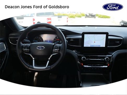 Used 2023 Ford Explorer ST-Line w/ Class IV Trailer Tow Package image 21