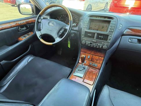 Used 2005 Lexus LS 430 RWD image 17
