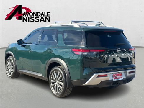 Certified 2025 Nissan Pathfinder SL w/ SL Premium Package image 4