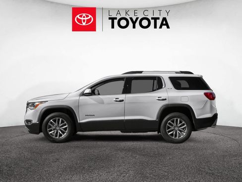 Used 2018 GMC Acadia SLT w/ LPO, Floor Liner Package image 3