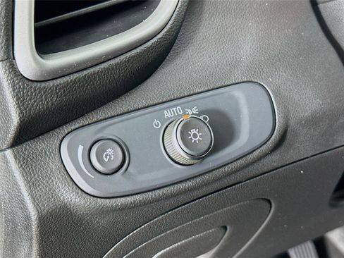 Used 2022 Chevrolet Trax LS w/ Tint and Cruise Package image 12