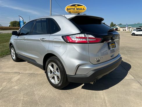 Used 2019 Ford Edge SE w/ Cargo Accessory Package image 6