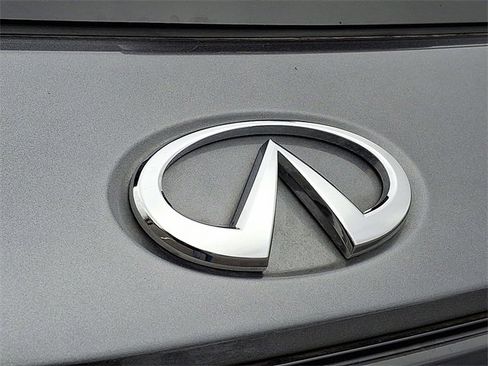 Used 2025 INFINITI QX60 Pure image 31