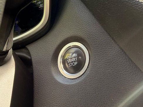 Used 2019 Toyota Corolla XSE FWD image 38