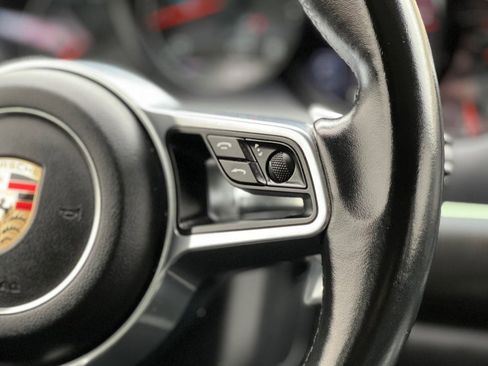 Used 2017 Porsche Cayenne Platinum Edition w/ Premium Package (PJV) image 13