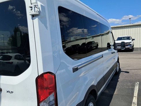 Used 2015 Ford Transit 350 XLT RWD image 7