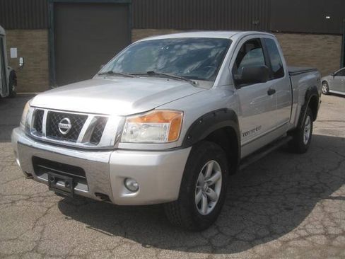 Used 2012 Nissan Titan SV AWD/4WD image 1