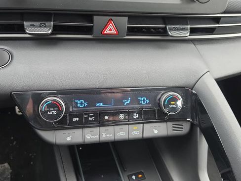 New 2026 Hyundai Elantra SEL Sport Premium FWD image 17