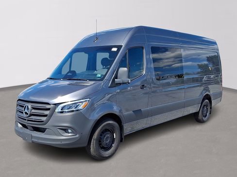 Used 2026 Mercedes-Benz Sprinter 2500 image 1