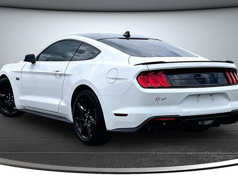 Used 2020 Ford Mustang GT Premium w/ Equipment Group 401A RWD image 4