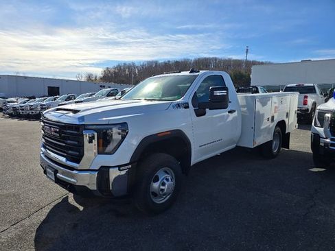New 2025 GMC Sierra 3500 Pro w/ Convenience Package image 2
