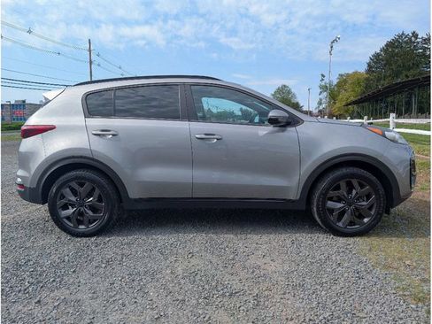 Used 2022 Kia Sportage Nightfall Edition AWD/4WD image 4